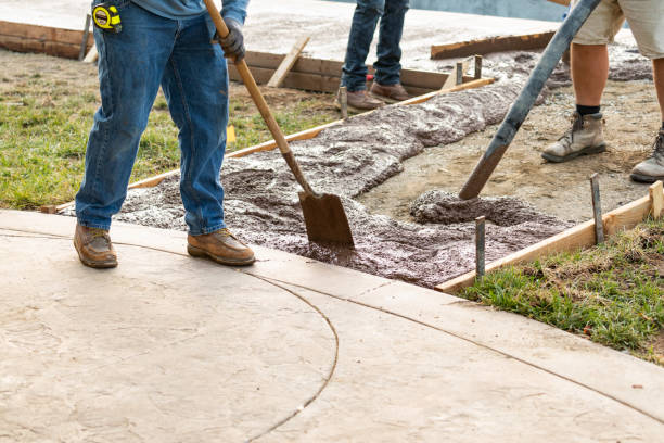 Best Driveway Concrete Repair  in Sellersburg, IN
